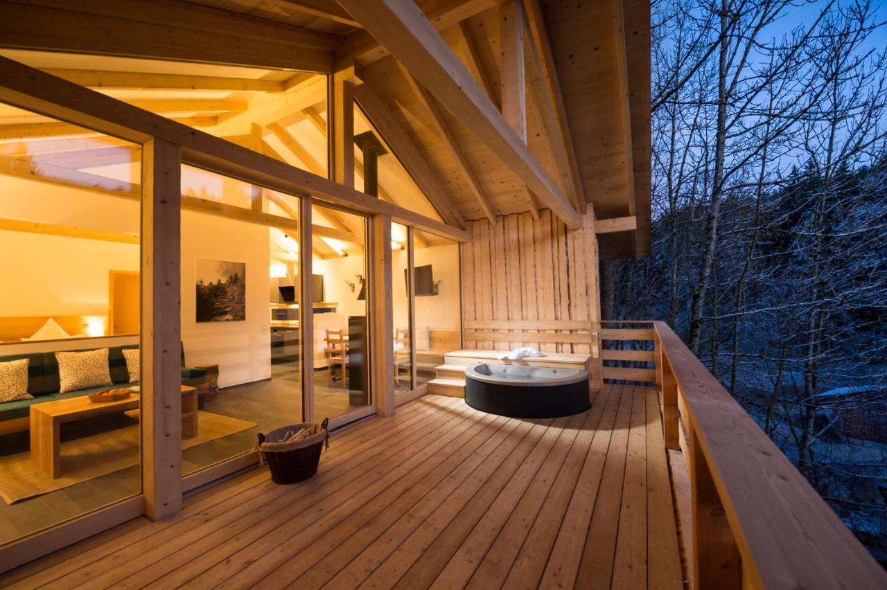 Forstgut - Premium Waldchalets Und Lodge Suiten Regen Exteriör bild