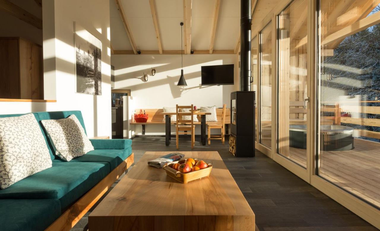 Forstgut - Premium Waldchalets Und Lodge Suiten Regen Exteriör bild