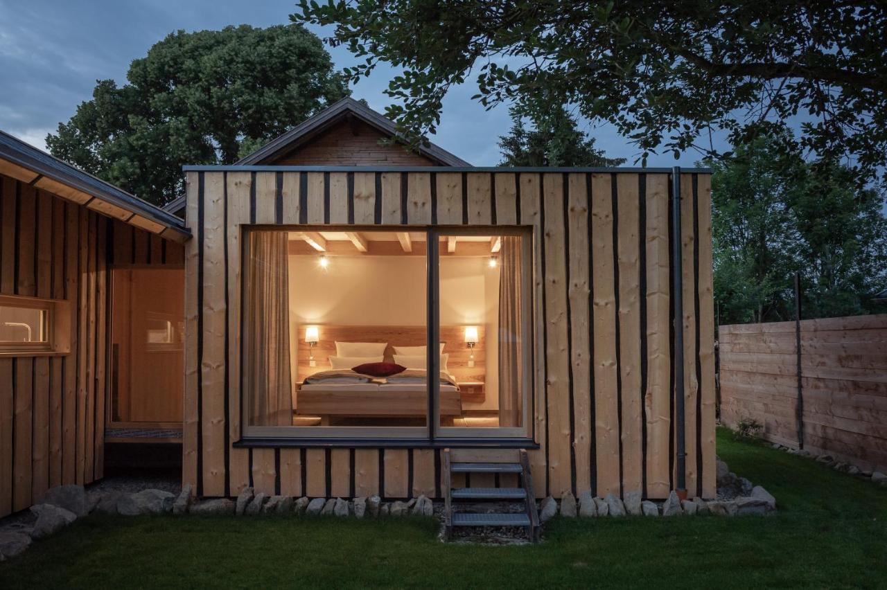 Forstgut - Premium Waldchalets Und Lodge Suiten Regen Exteriör bild