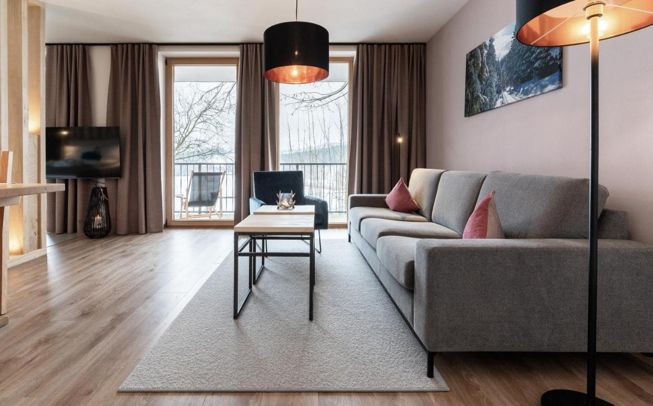 Forstgut - Premium Waldchalets Und Lodge Suiten Regen Exteriör bild
