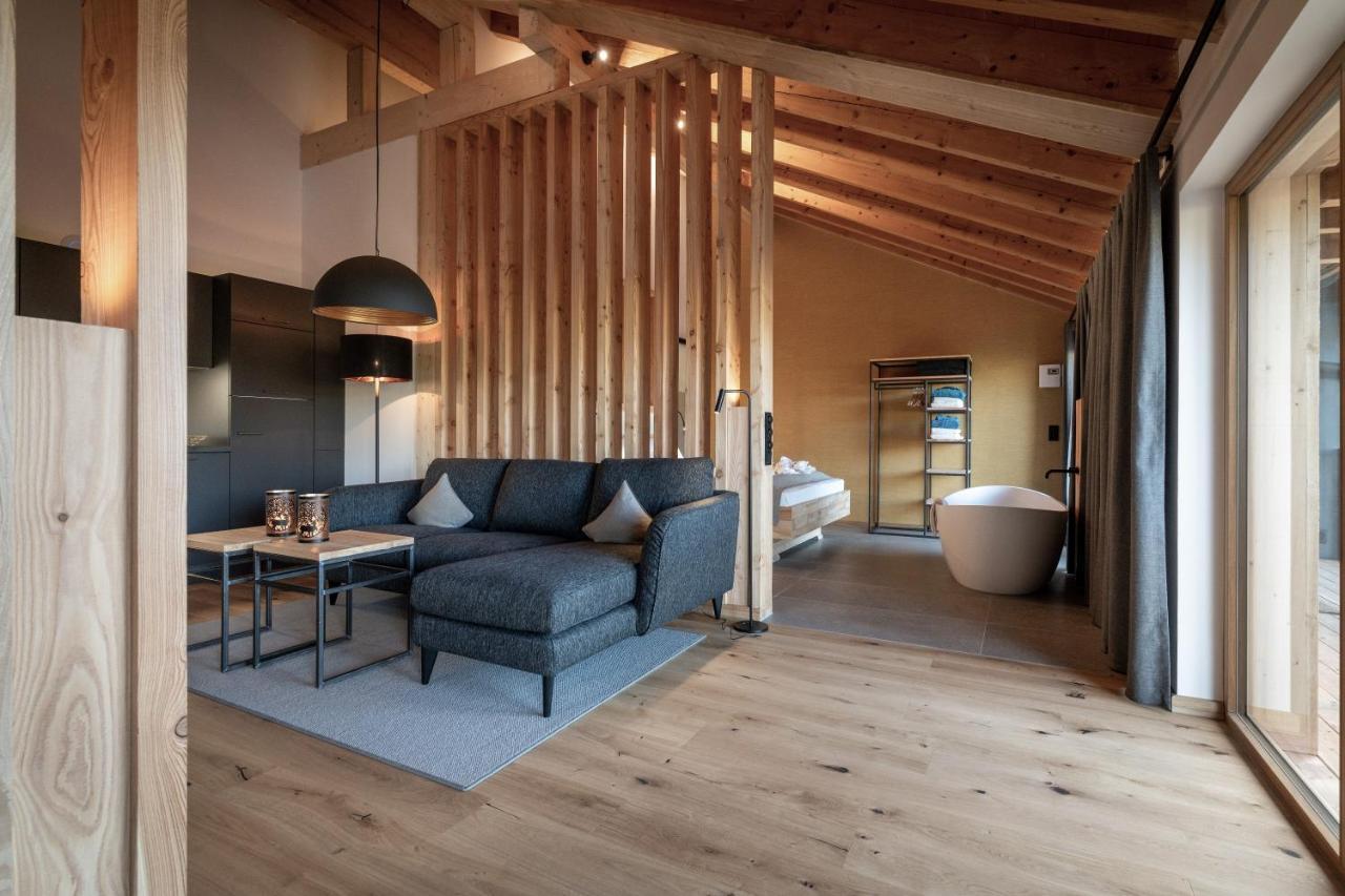 Forstgut - Premium Waldchalets Und Lodge Suiten Regen Exteriör bild