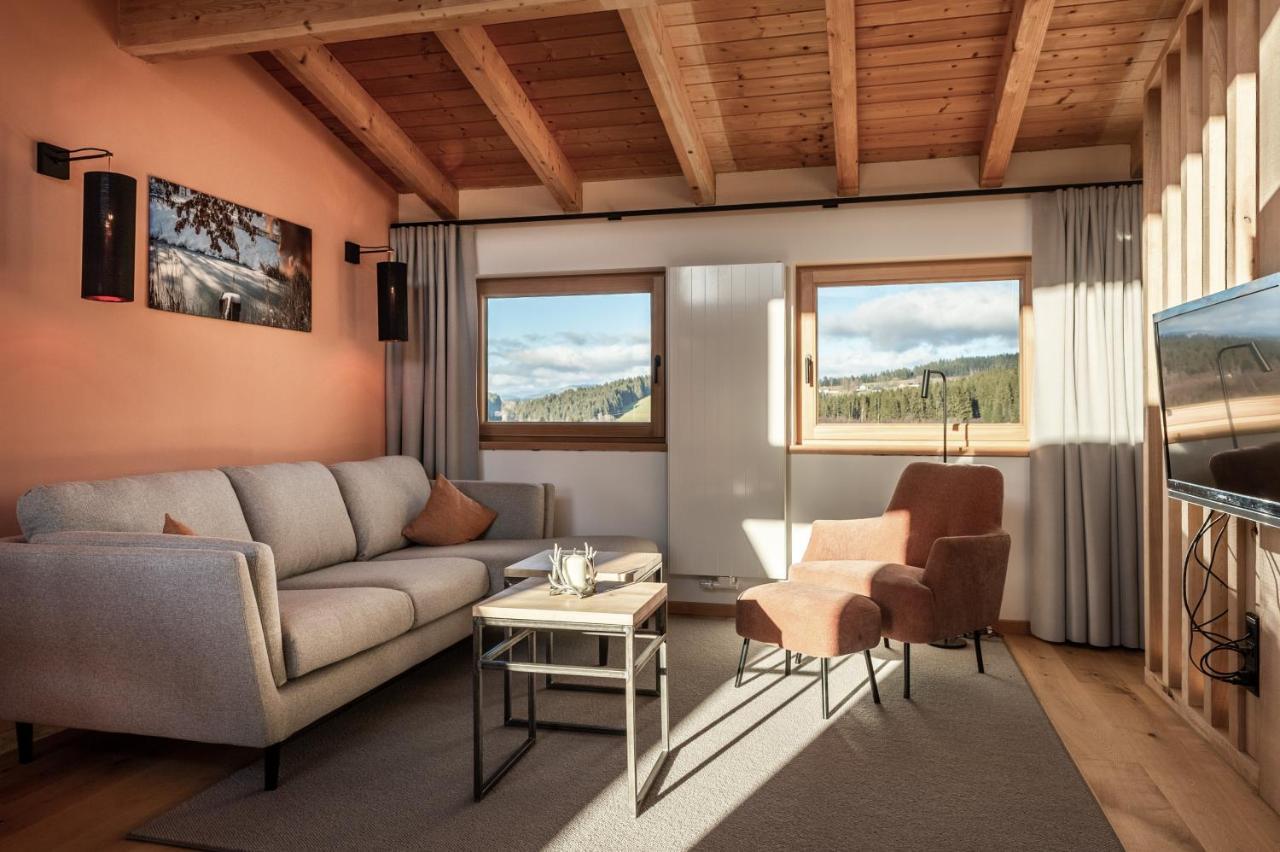 Forstgut - Premium Waldchalets Und Lodge Suiten Regen Exteriör bild