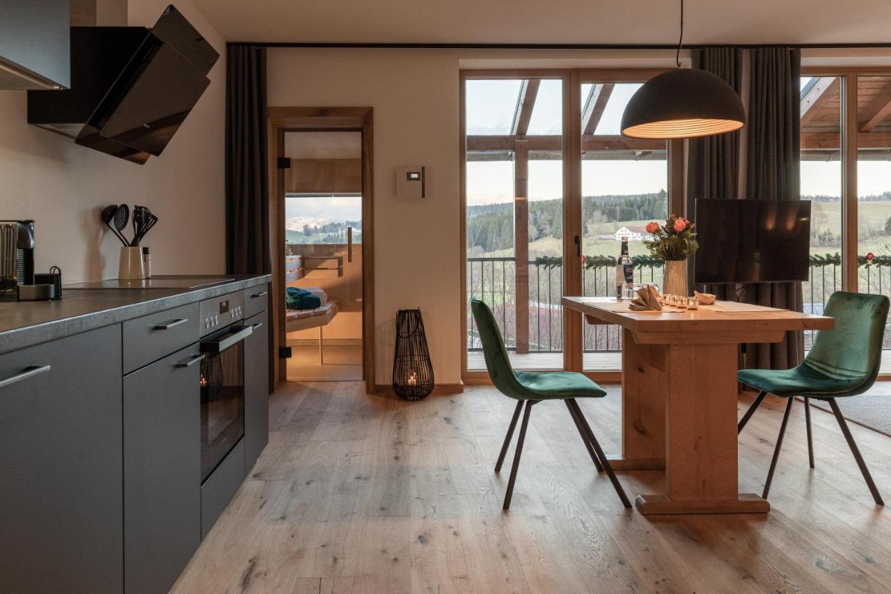 Forstgut - Premium Waldchalets Und Lodge Suiten Regen Exteriör bild